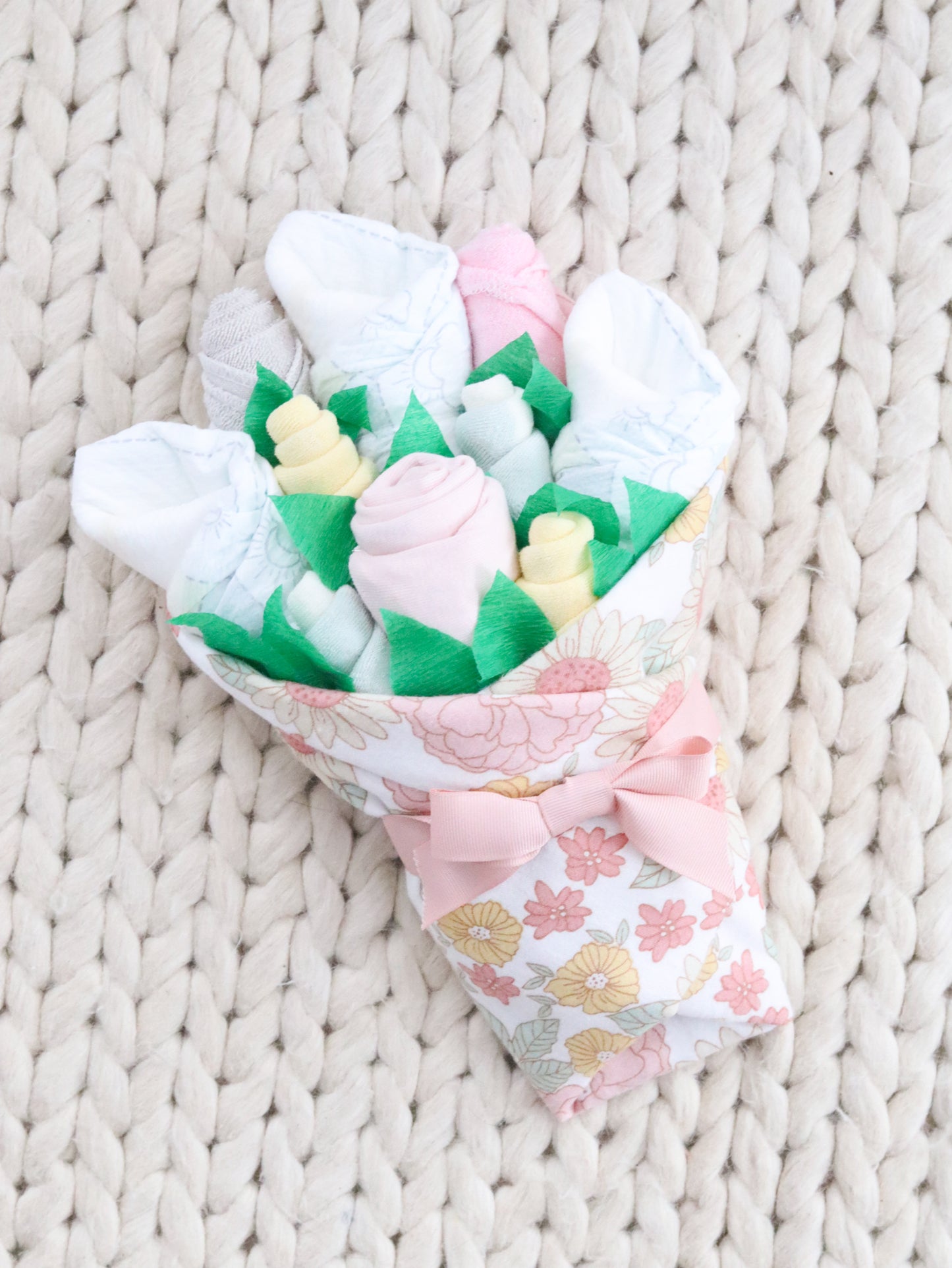 Retro Floral Baby Girl Gift Set