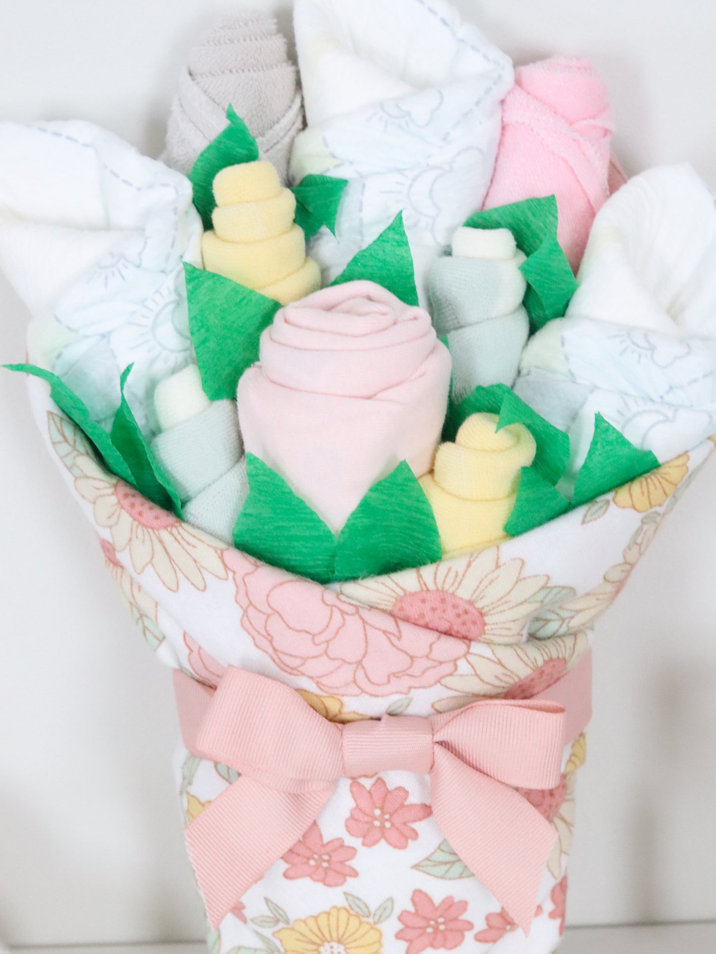 Retro Floral Baby Girl Gift Set