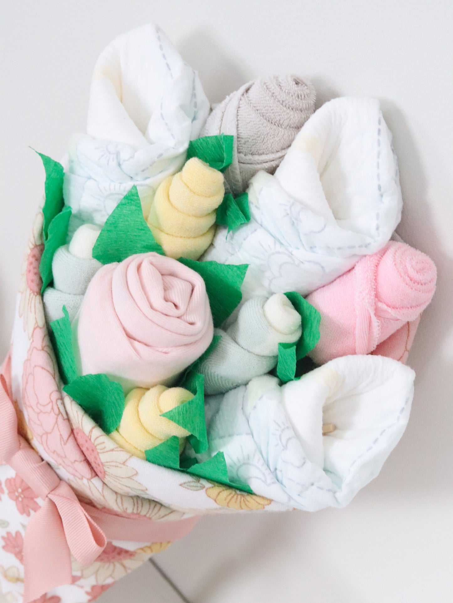 Retro Floral Baby Girl Gift Set