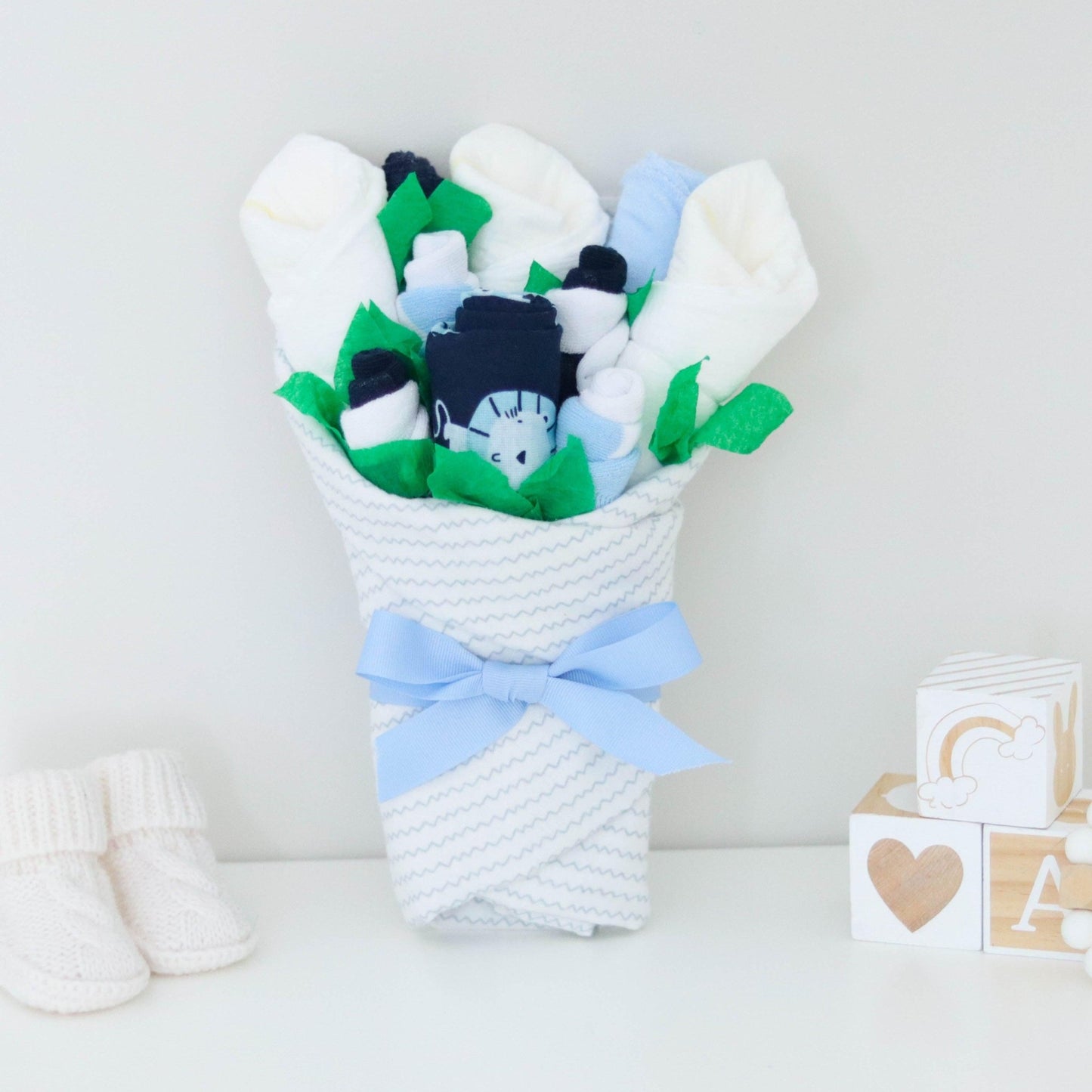 Navy Lion Baby Gift Set - Baby Blossom Company