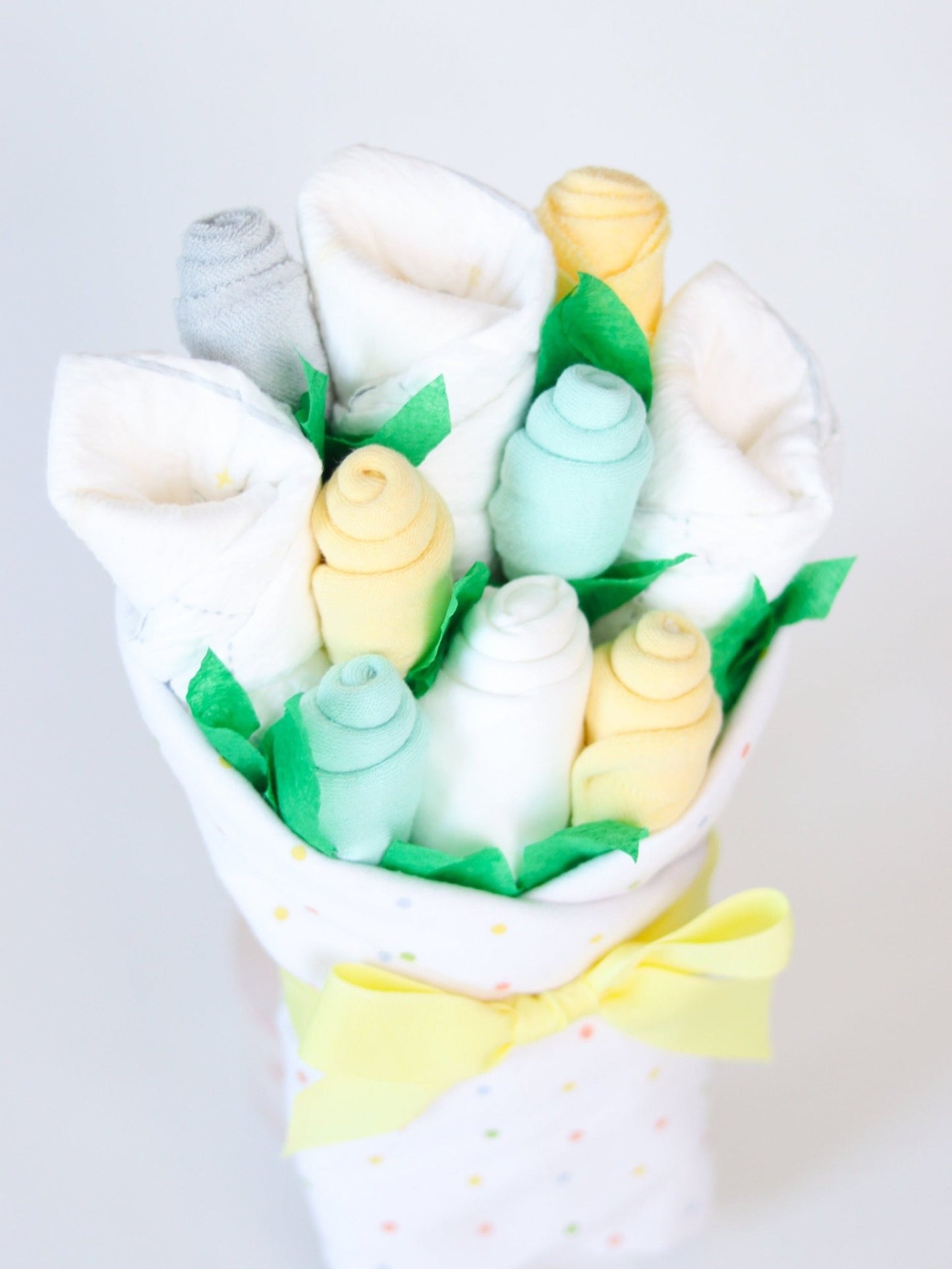 Neutral Dots Baby Gift Set - Baby Blossom Company