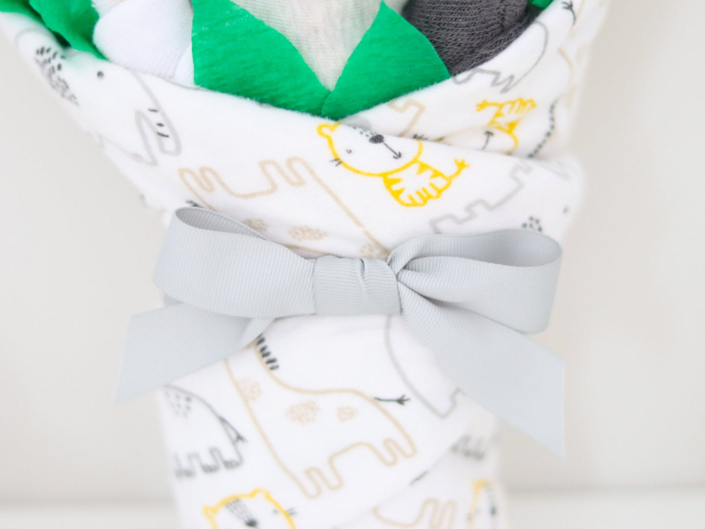 Neutral Jungle Baby Gift Set - Baby Blossom Company