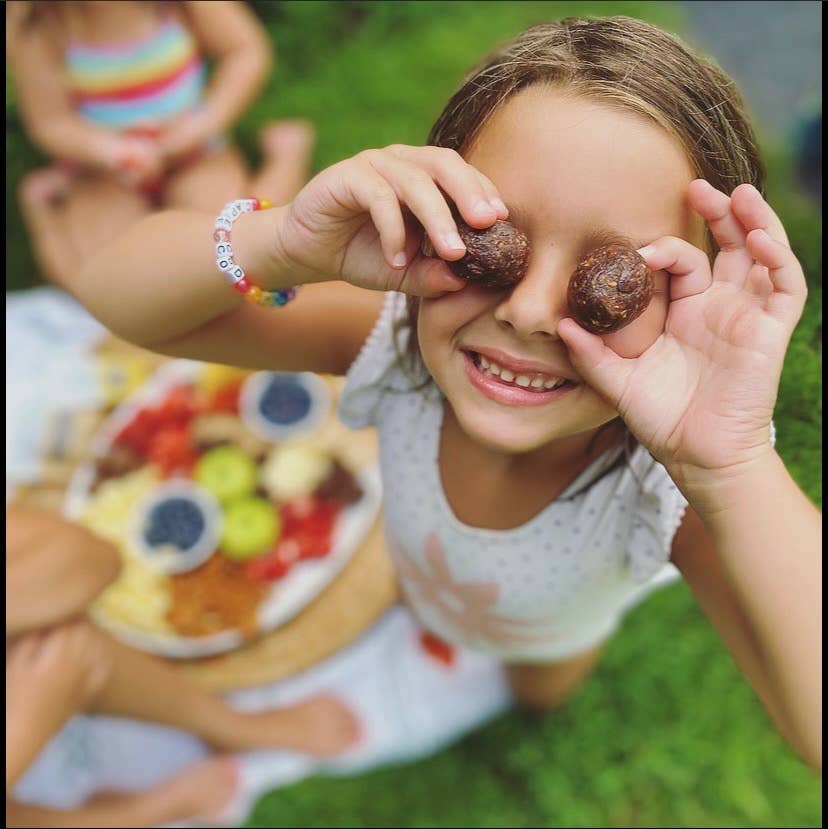 Peanut Butter Chocolate Chip Energy Bites