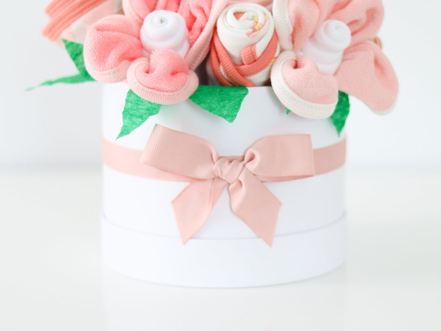 baby girl gift box pink bow