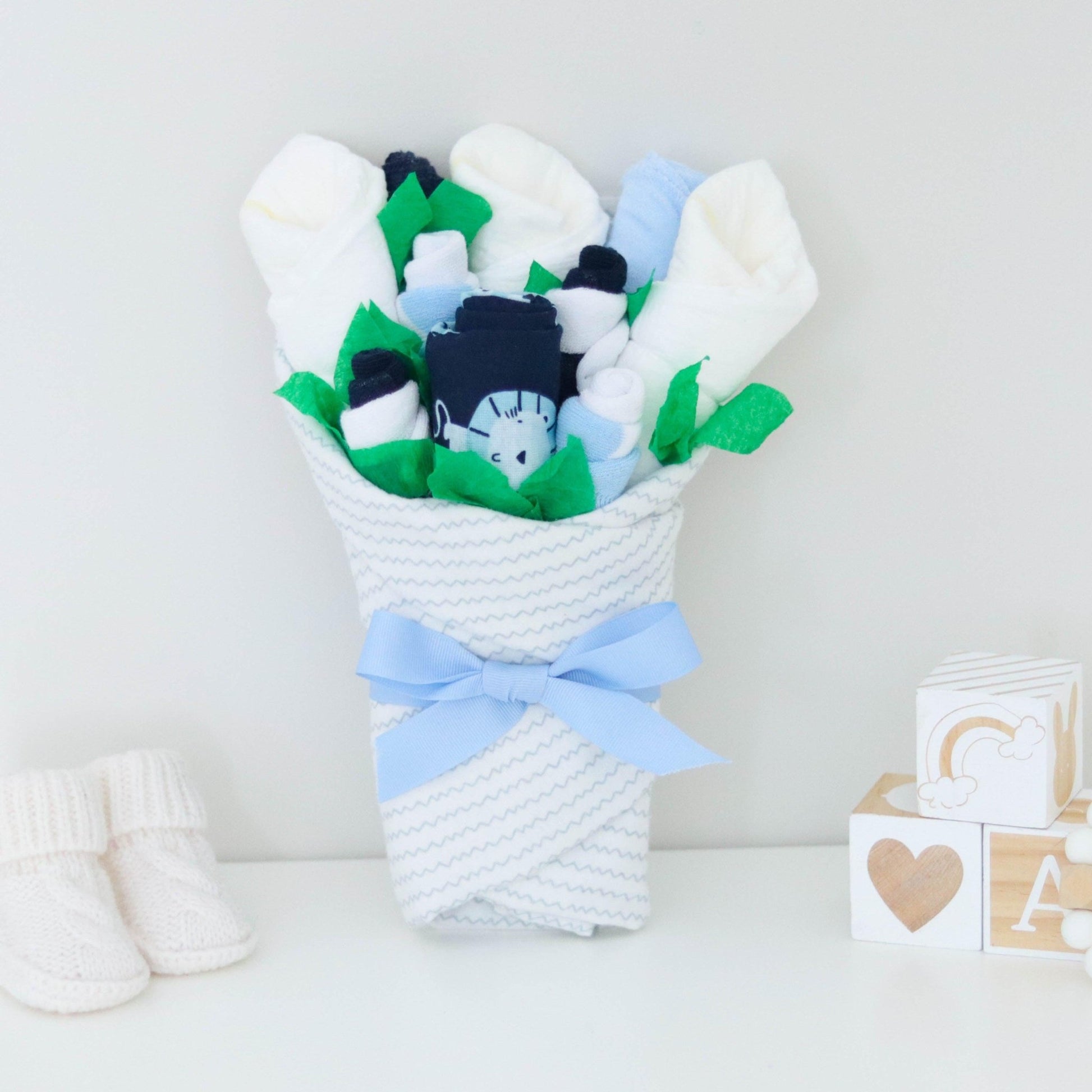 Navy Lion Baby Gift Set - Baby Blossom Company