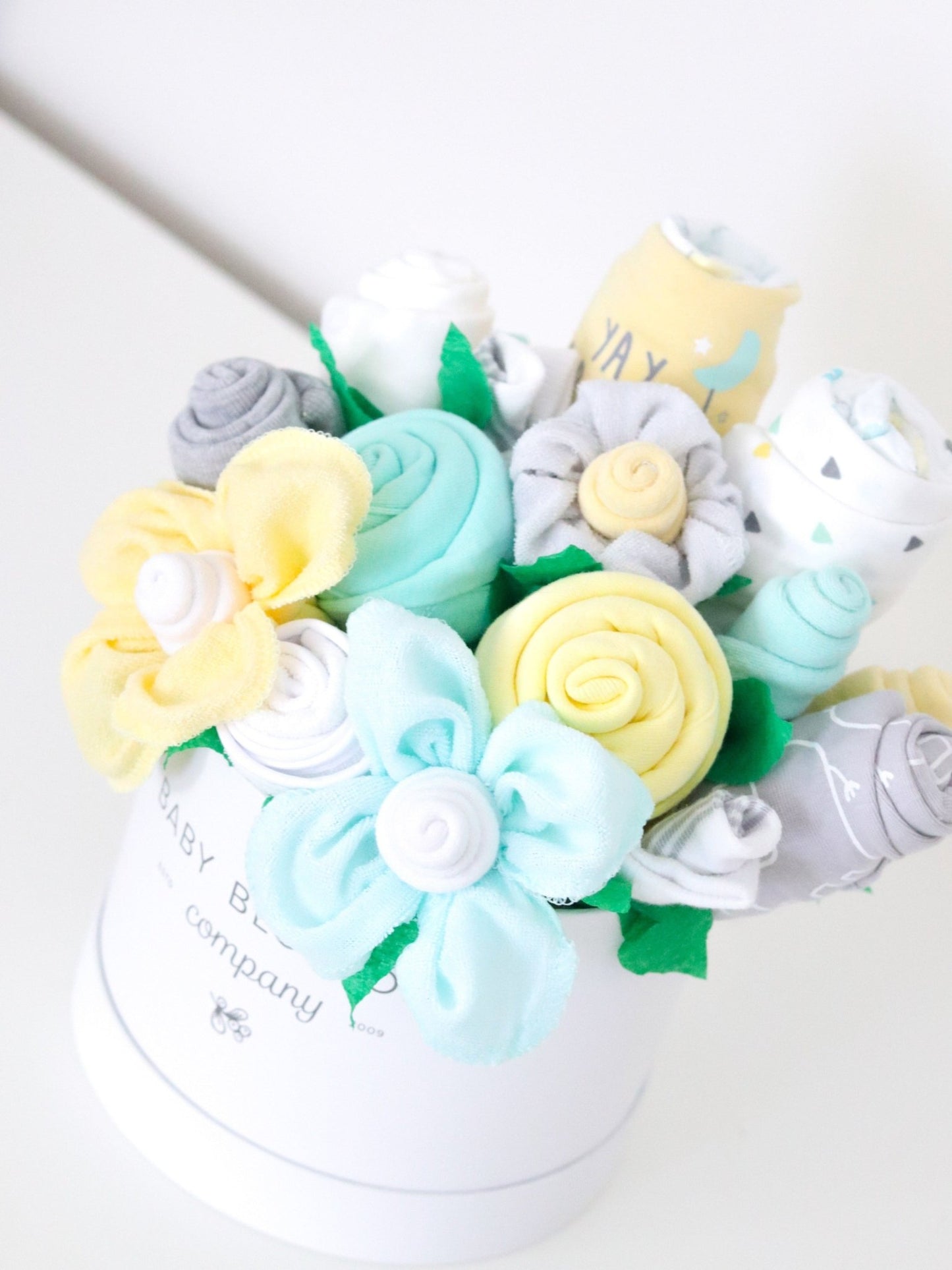 Neutral Hatbox Bouquet - Deluxe - Baby Blossom Company