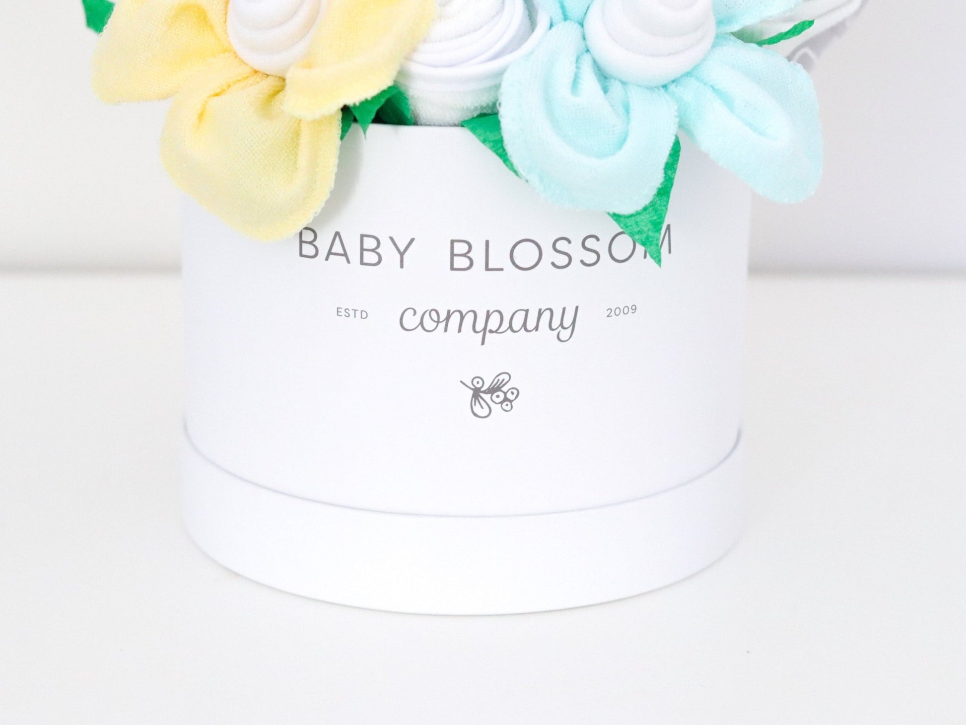 Neutral Hatbox Bouquet - Deluxe - Baby Blossom Company