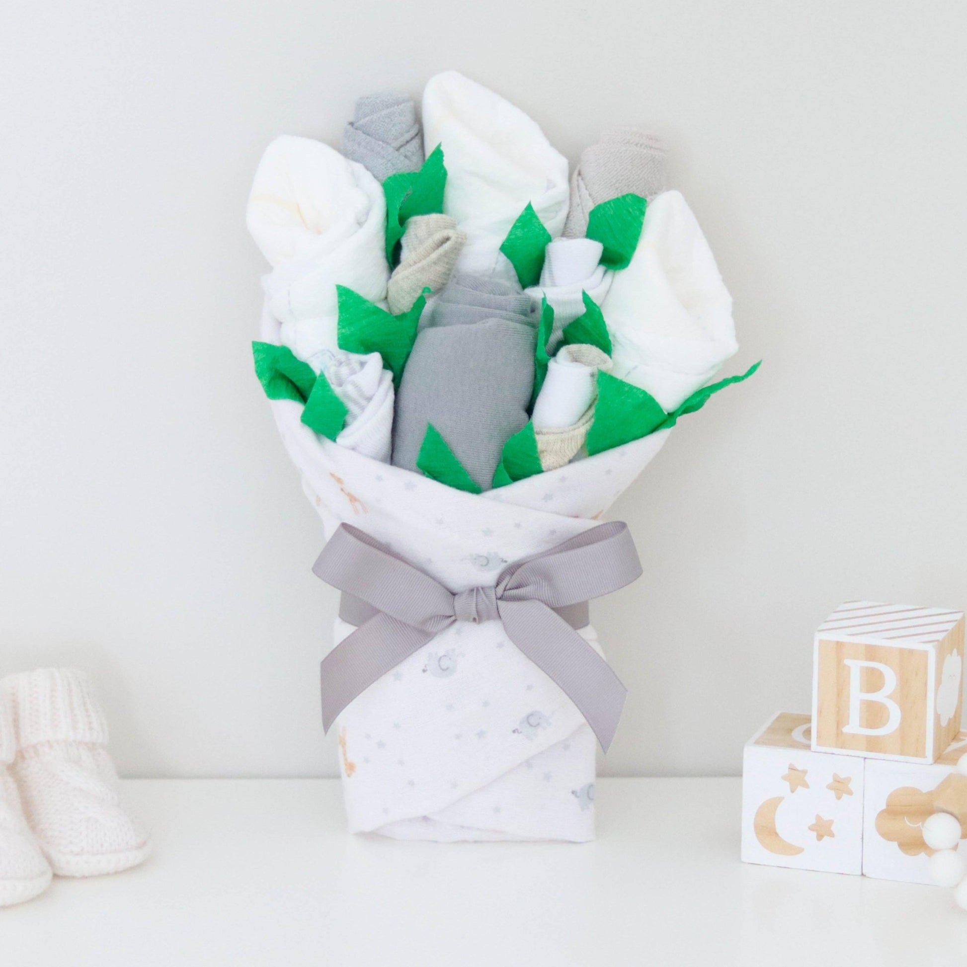 Neutral Safari Baby Gift Set - Baby Blossom Company