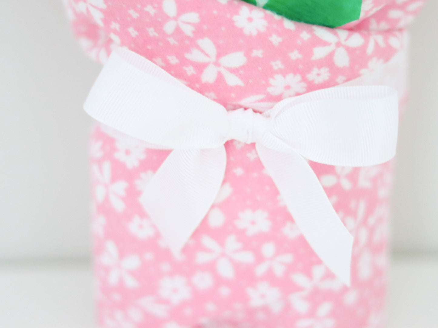 baby girl gift set bow pink pedals